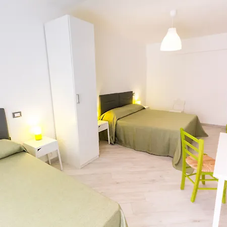 Stanze Del Mare B&B 발레스트라테